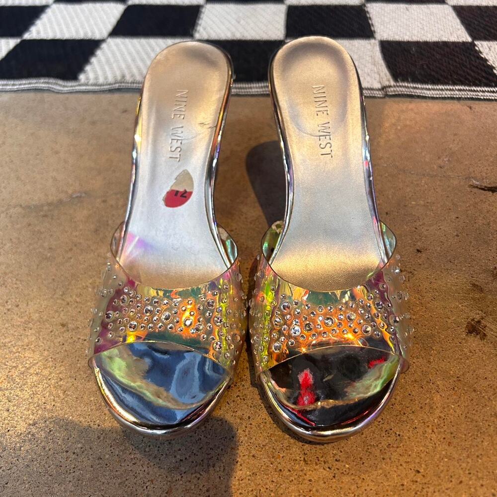 Vintage Y2K Nine West Silver Holographic Diamond Studded Heels Size 6.5 - Picture 2 of 7